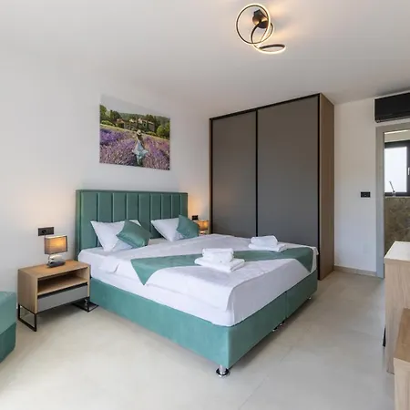 Superiore In Jakovici Tinjan