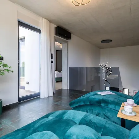 Superiore In Jakovici Tinjan