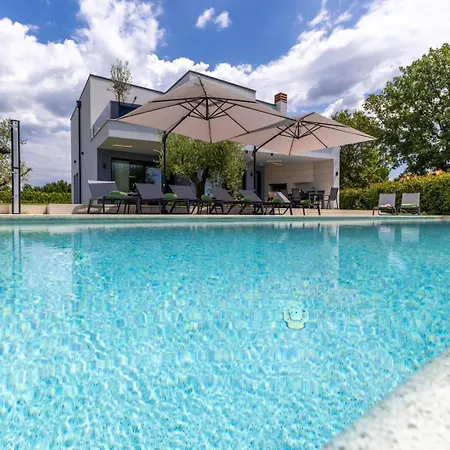 Villa Superiore In Jakovici *