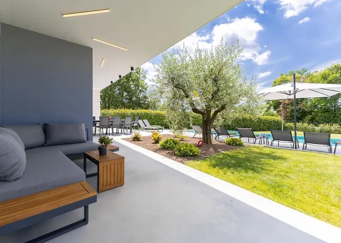 Vila Superiore In Jakovici