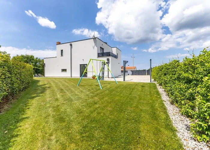 Superiore In Jakovici * Tinjan